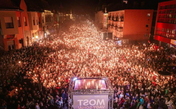 Magyar Péter Hódmezővásárhelyen: Orbánék puccsot követtek el a szabad Magyarország ellen