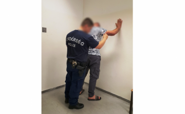 Emberrablás miatt körözött férfit fogtak el az ártándi határátkelőhelyen