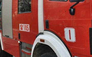 Kigyulladt egy üzemcsarnok a beregi Tarpa közelében
