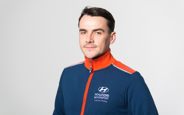 Csapatot váltott a Michelisz Norbert