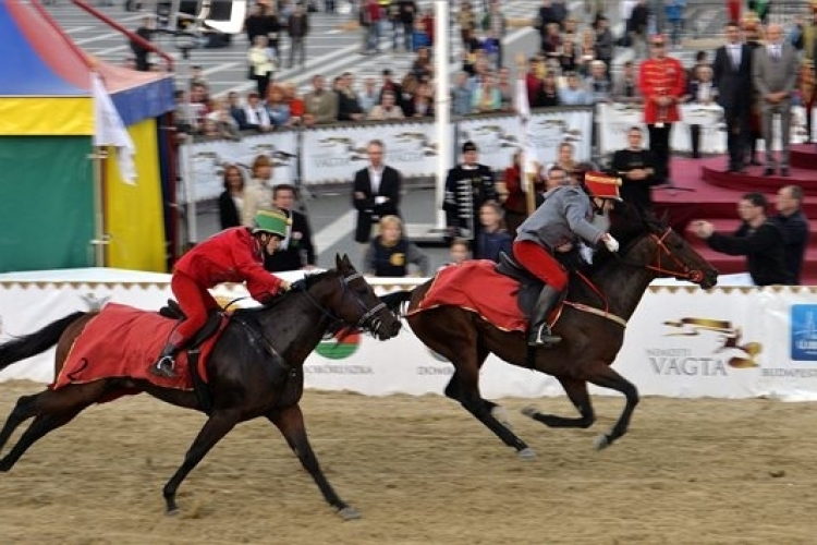 Idén először a legfiatalabb lovasok is felvonulnak a Nemzeti Vágtán