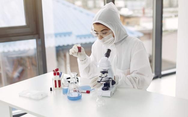 Az új típusú koronavírus valószínűleg nem laboratóriumból szabadult ki, de ez sem tudható bizonyossággal,