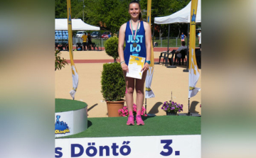 Göblyös Csenge (DOVASE) korosztályának sprinter válogatott keretében