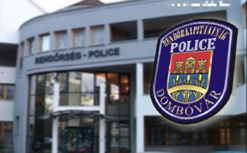 Korábban fakanállal, most fejszével ütött